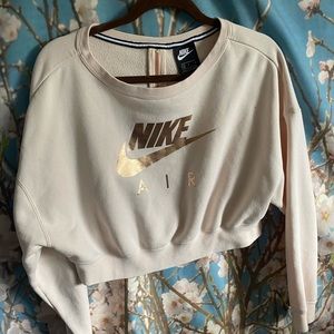 light pink nike crop sweater